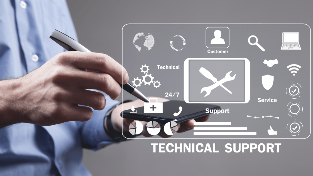 SaaS customer support using self service options or chat bots with customer support software