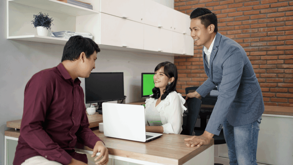 Customer support teams discussing how satisfied customers are